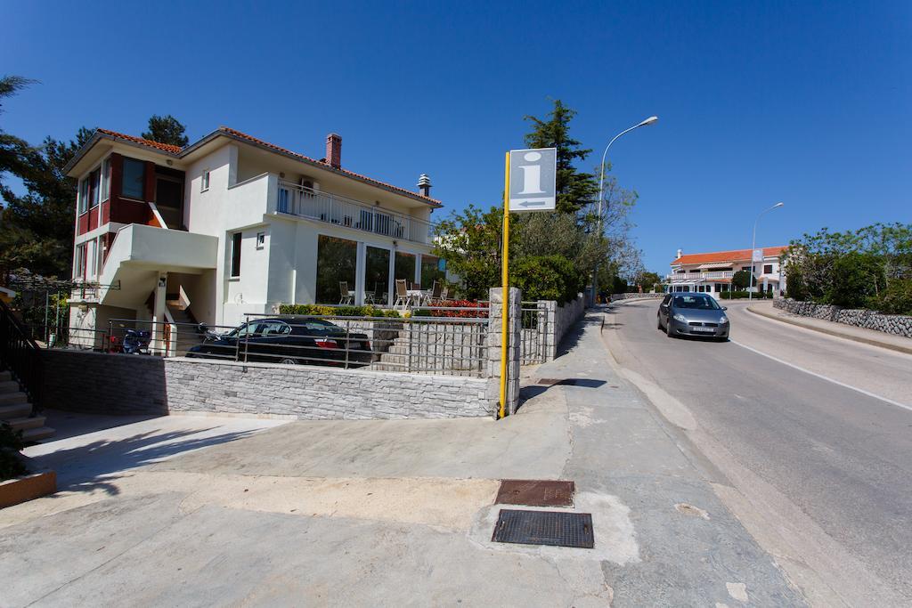 Apartments D Крк Экстерьер фото