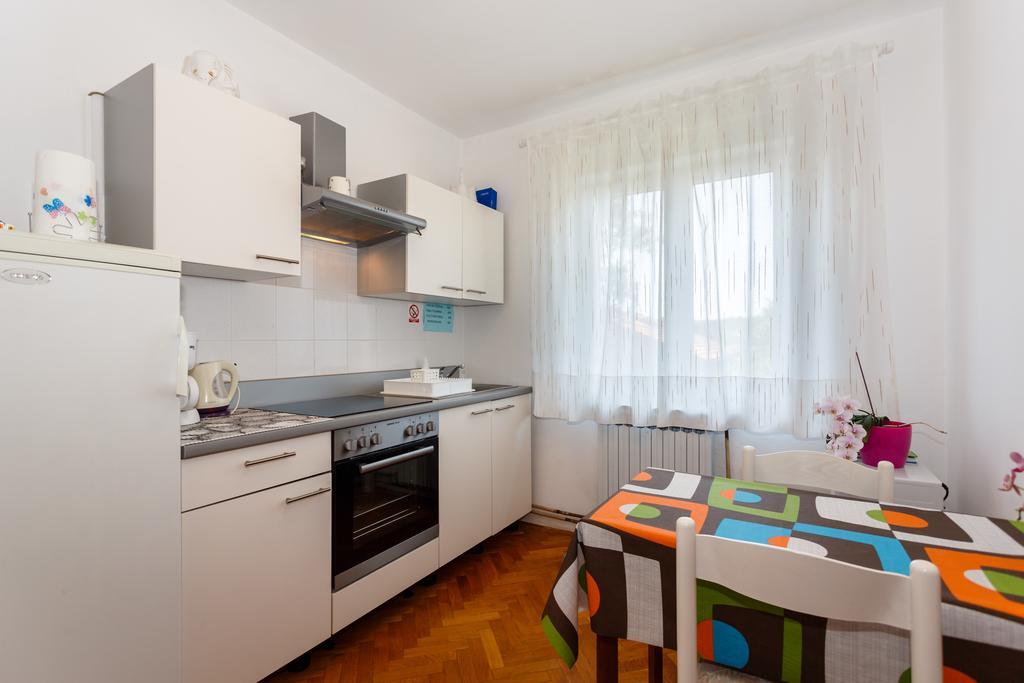 Apartments D Крк Экстерьер фото