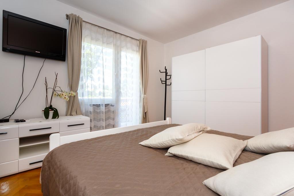 Apartments D Крк Экстерьер фото